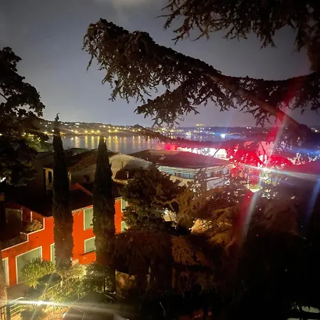 Apartment Port T3 Dans Calme Parking Prive *